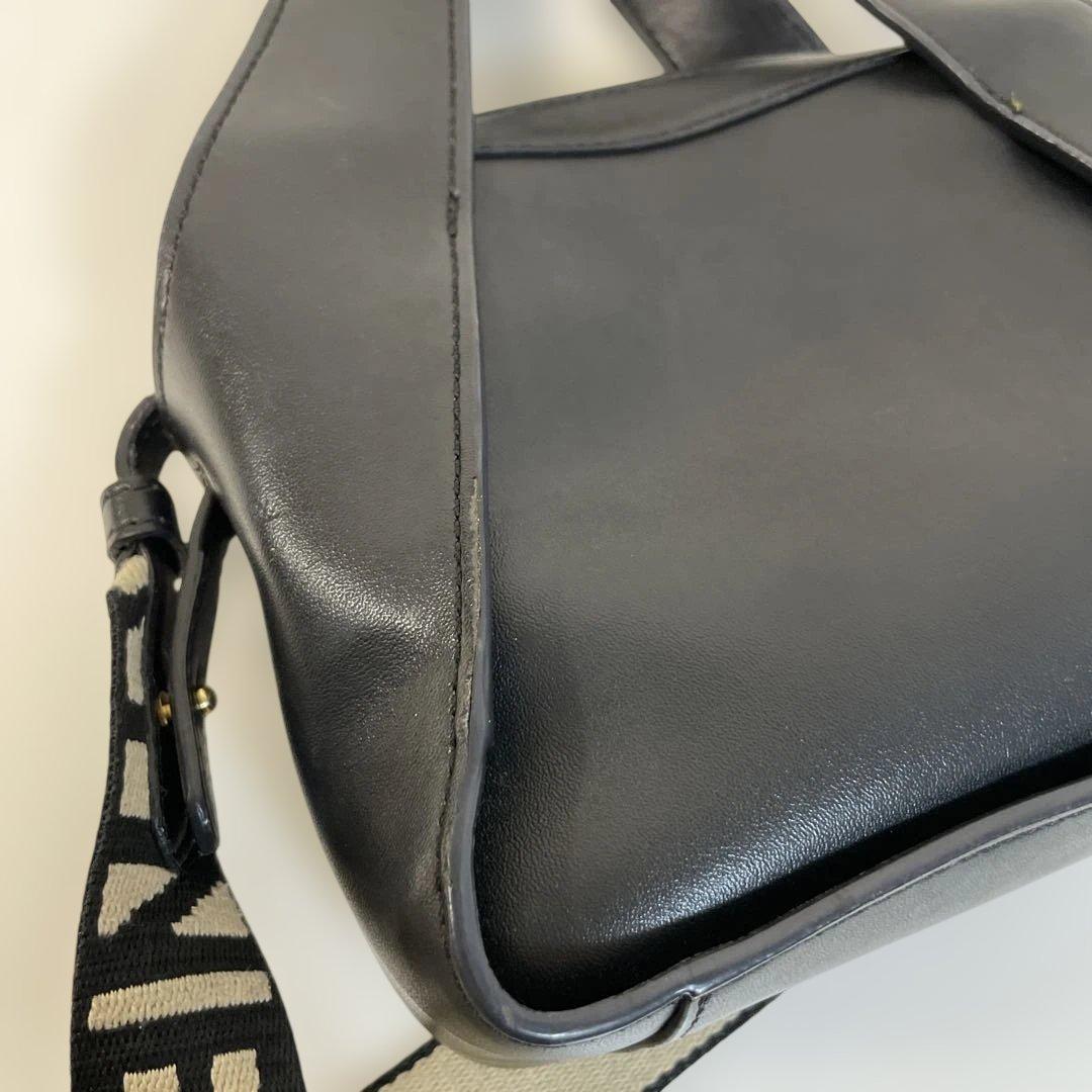 STELLA McCARTNEY 黒 ショルダーバッグ