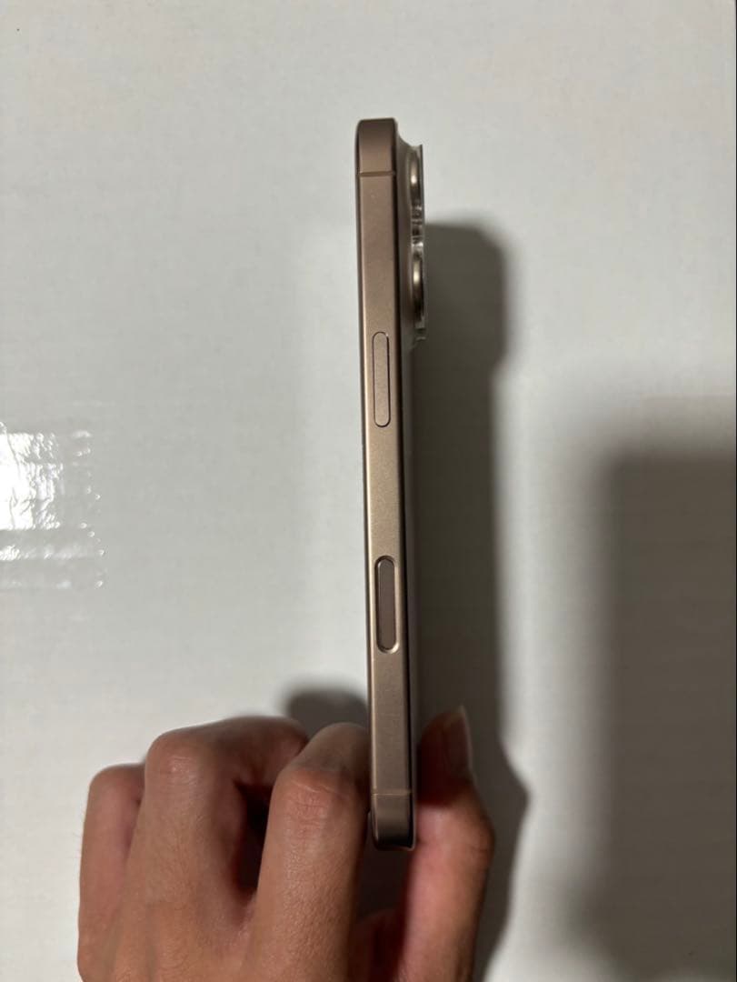 iPhone16Pro 128GB デザートチタニウム　128GB 本体