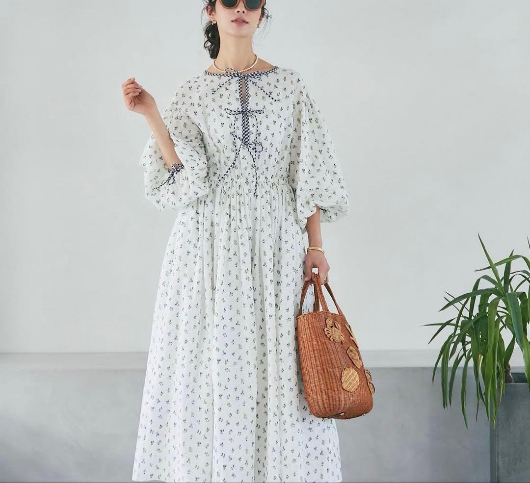 セブンテン　小花ローンギンガムパイピングドレス