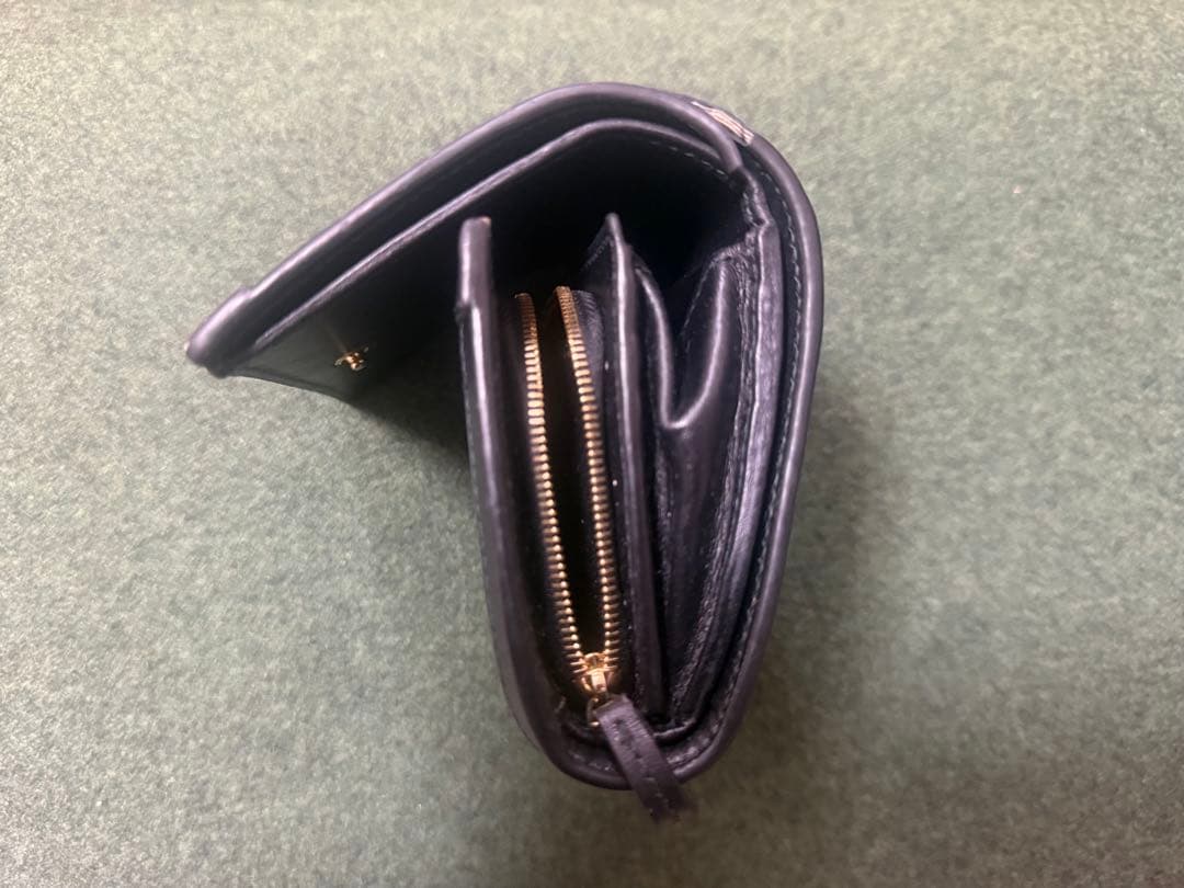 GUCCI 二つ折り財布 黒 レザー