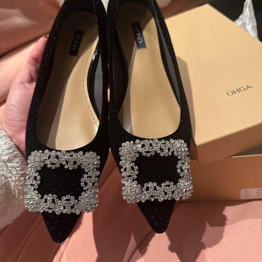 ビジュー付き黒フラットシューズ　OHGA