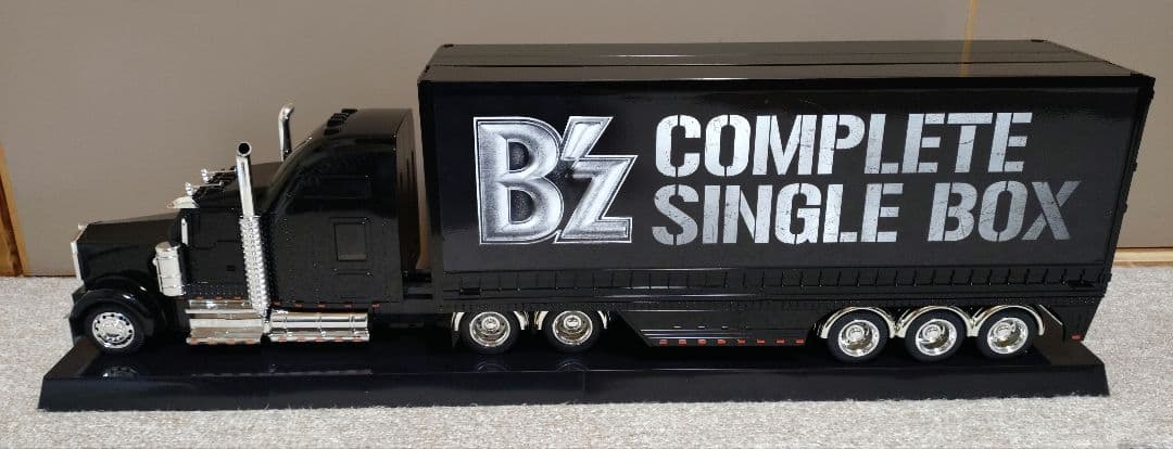 B’z COMPLETE SINGLE BOX Trailer Edition