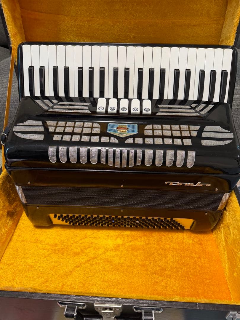 TOMBO プロモデルアコーデイオンNo.75 41鍵盤 120ベース