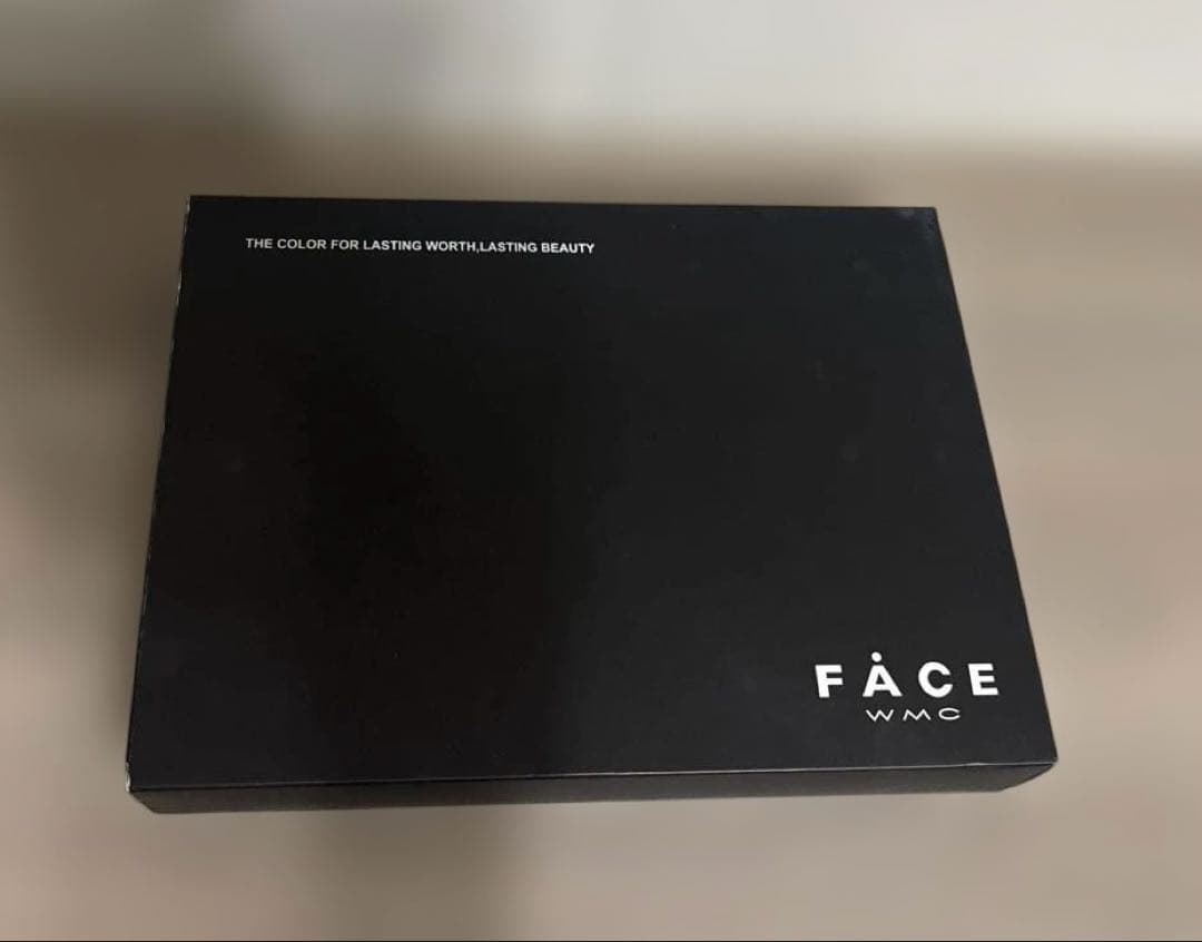 ♦️美品♦️ ワミレス　FÄCE ジ カラーズ 36 アイシャドウパレット