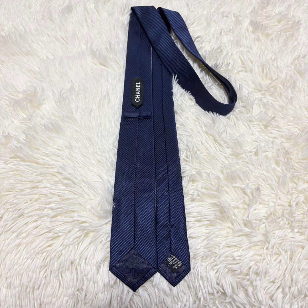 【ほぼ未使用】CHANEL ネクタイ　ココマーク　CC ネイビー　ナロータイ