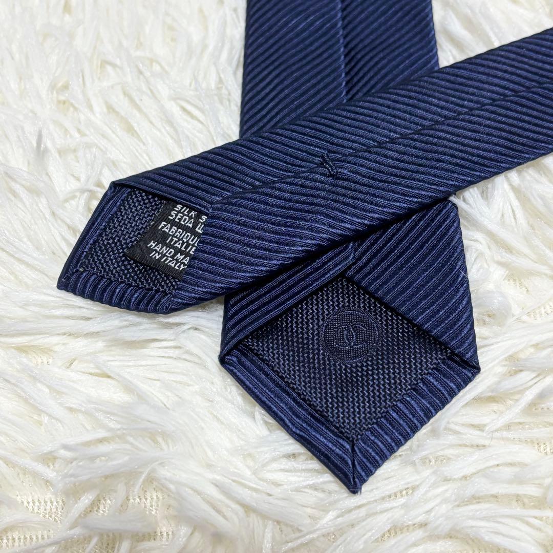 【ほぼ未使用】CHANEL ネクタイ　ココマーク　CC ネイビー　ナロータイ