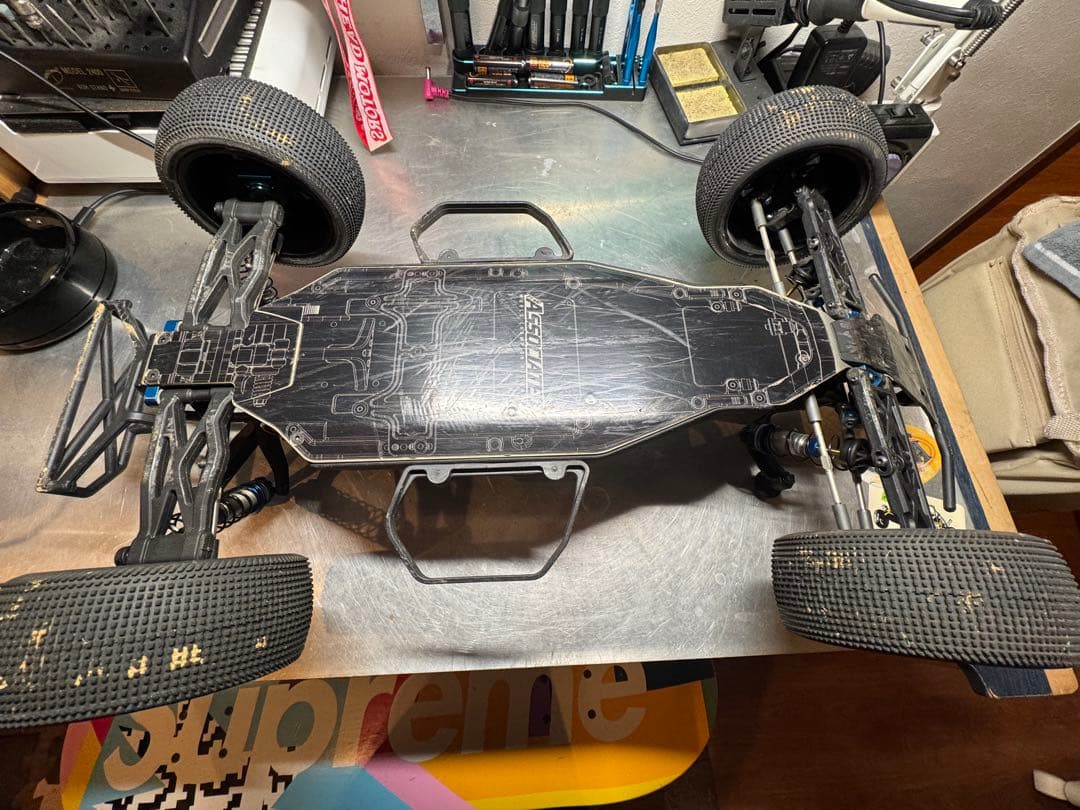 アソシエイテッド RC10 SC6.2 (組立メカ搭載済み)