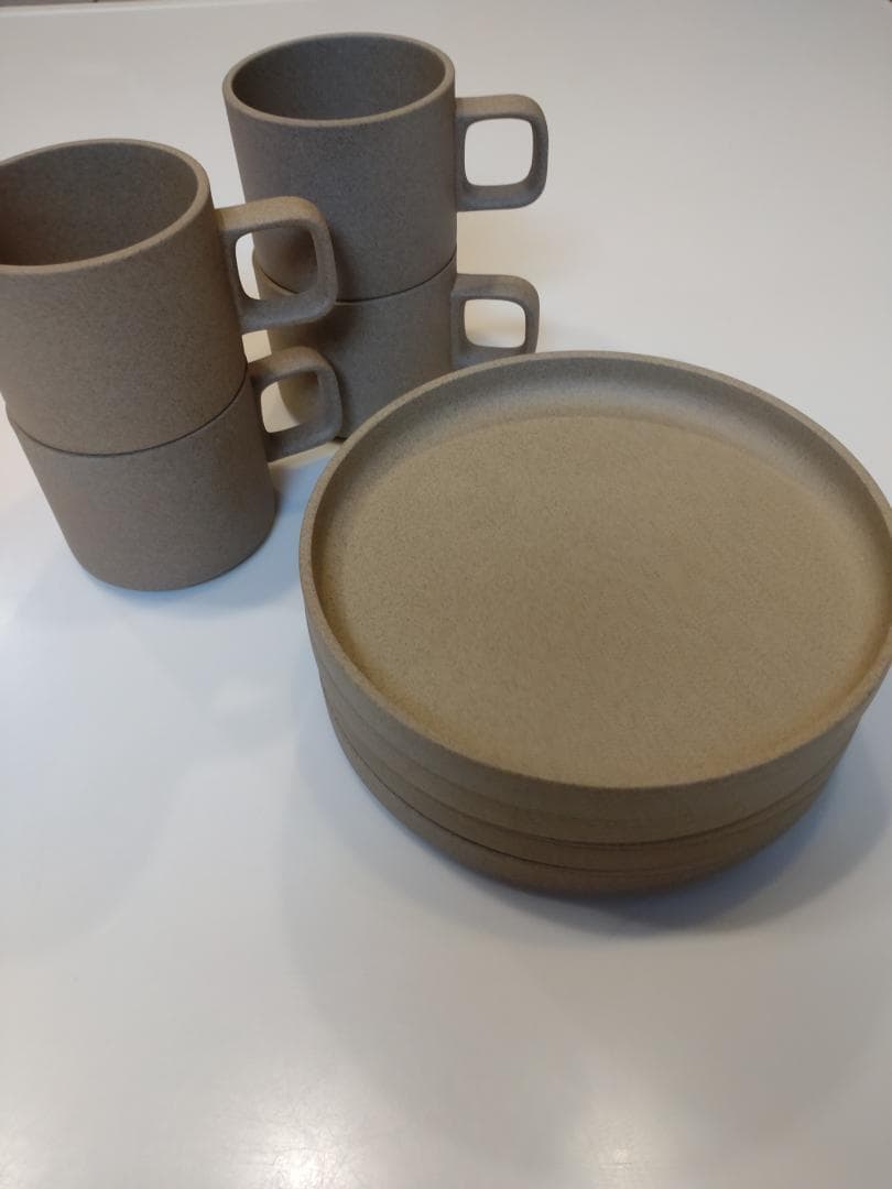 ハサミポーセリン　18.5cmプレート4枚　7.5cmタイプマグカップ小4個