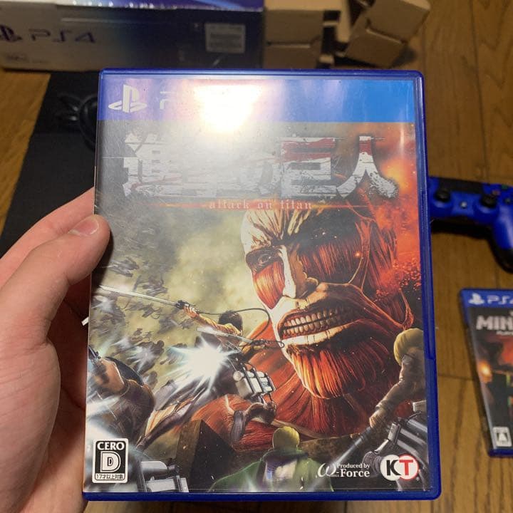 PS4とコントローラー3台ソフト5本