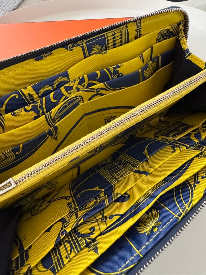 HERMES エルメス 長財布 シルクイン ネイビー