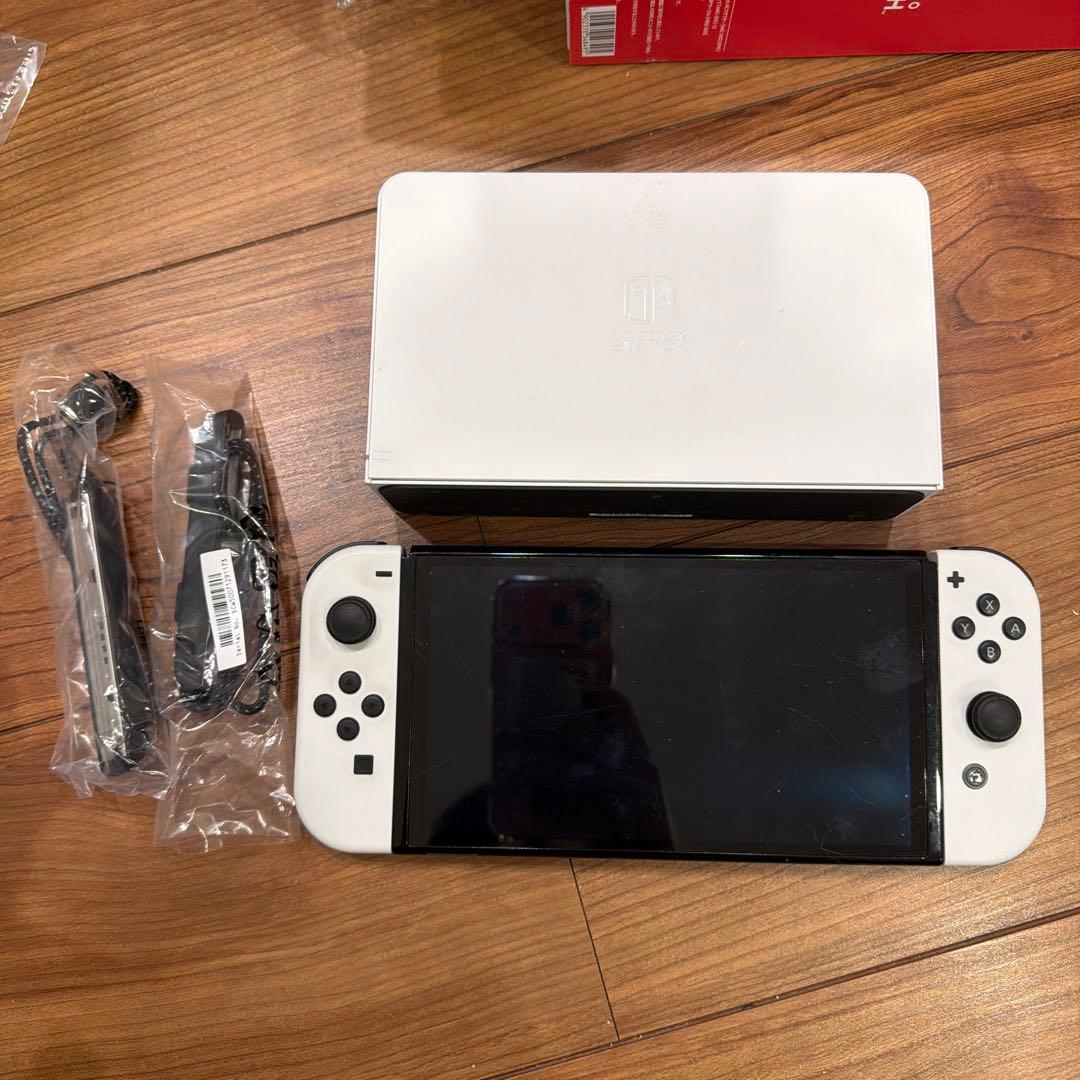 【極美品・付属品完備】Nintendo Switch 有機ELモデル 本体