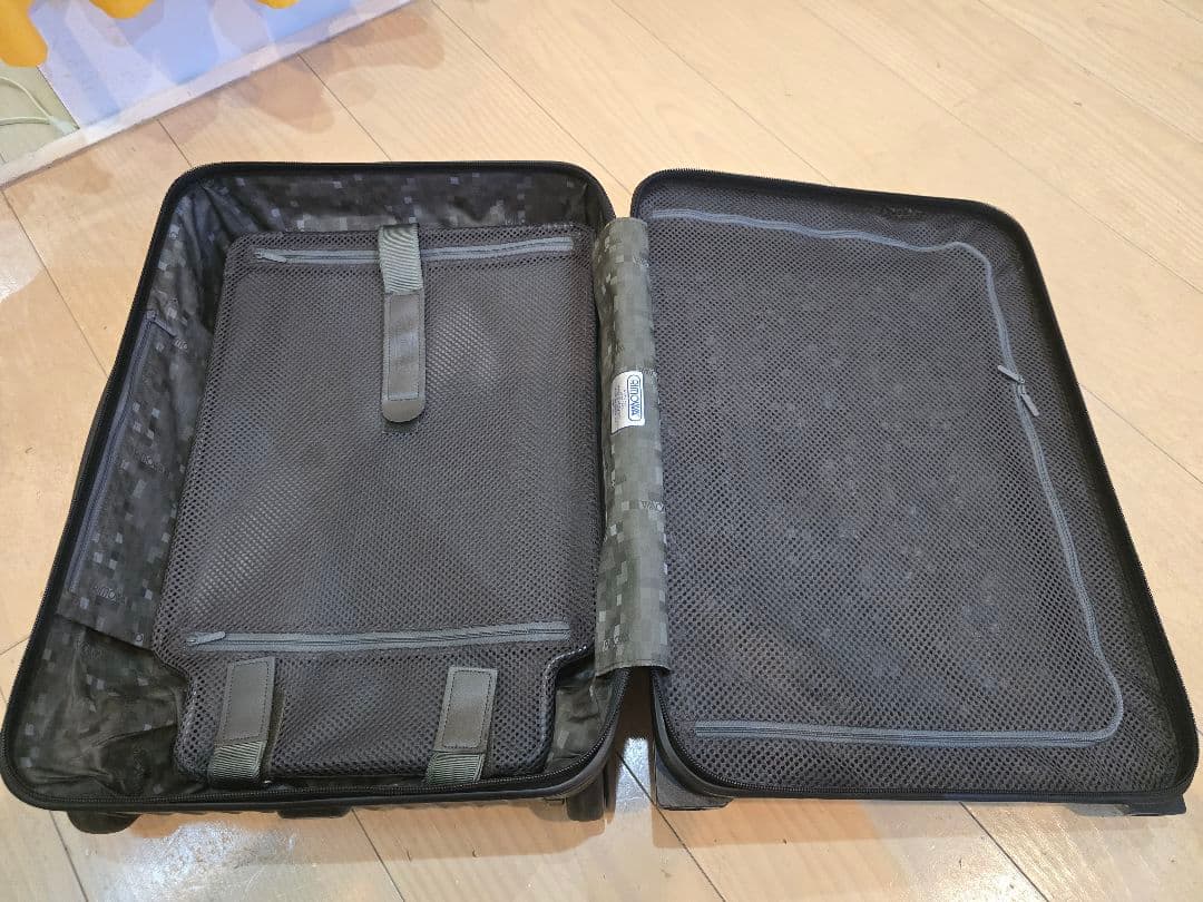 リモワ RIMOWA サルサ スーツケース 33L 833.52 マットブラック