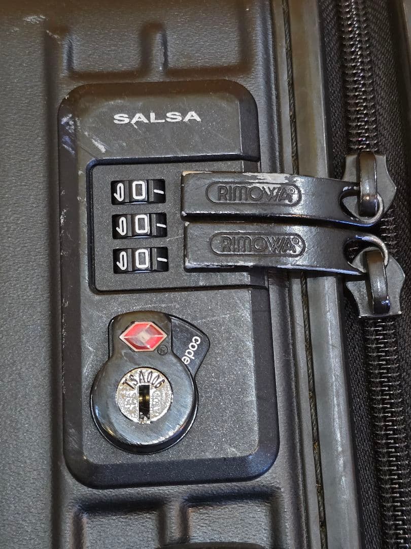 リモワ RIMOWA サルサ スーツケース 33L 833.52 マットブラック