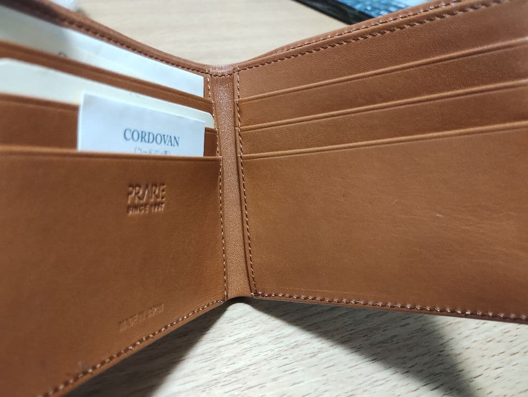 49%オフ　プレリーギンザコードバン1957 2つ折り財布