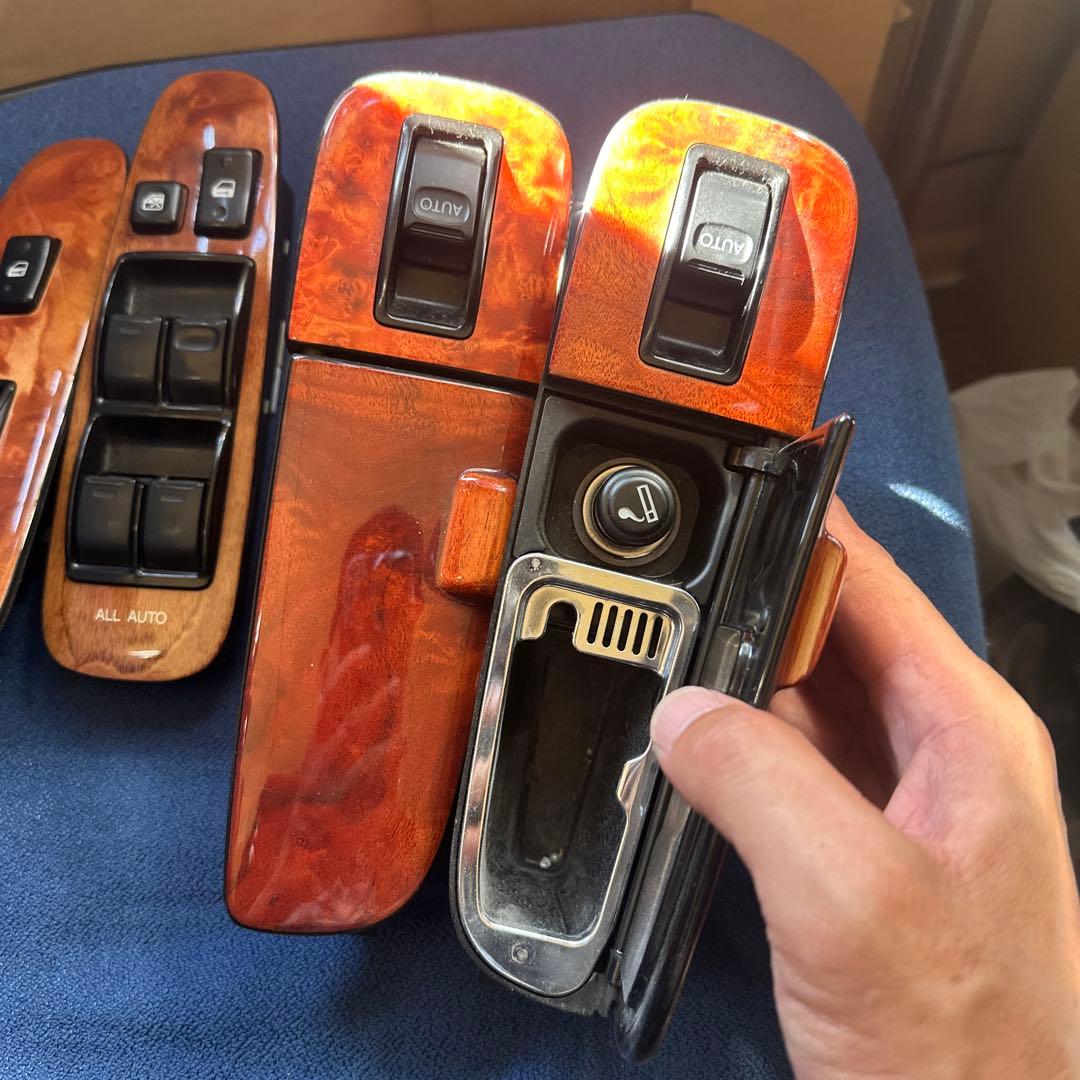 20セルシオ後期パワーウィンドースイッチ