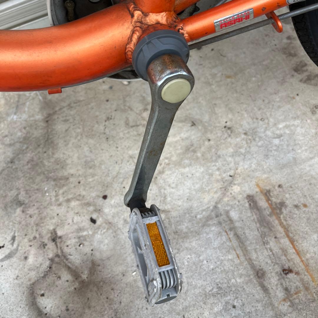 26インチオレンジ シティサイクル 前バスケット付き