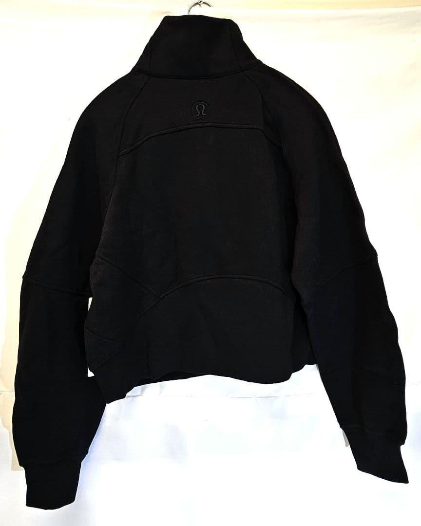 新品　ルルレモン　Scuba　オーバーサイズ　ファネルネック　ハーフジップ