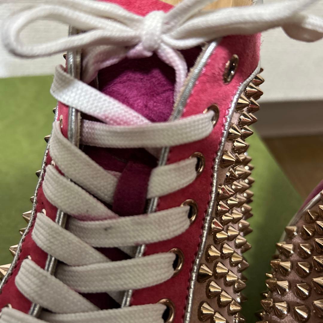 クリスチャンルブタンスニーカー