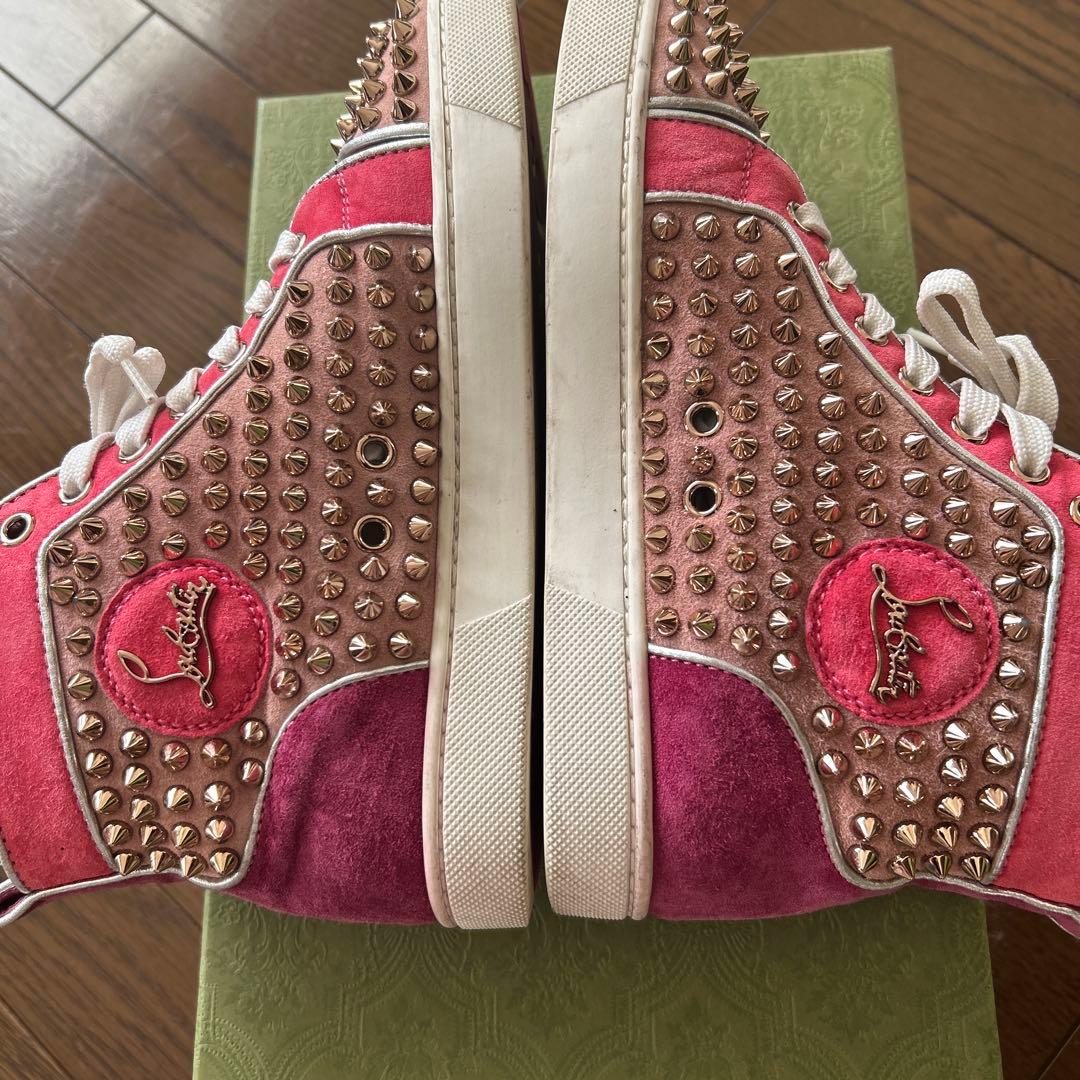 クリスチャンルブタンスニーカー