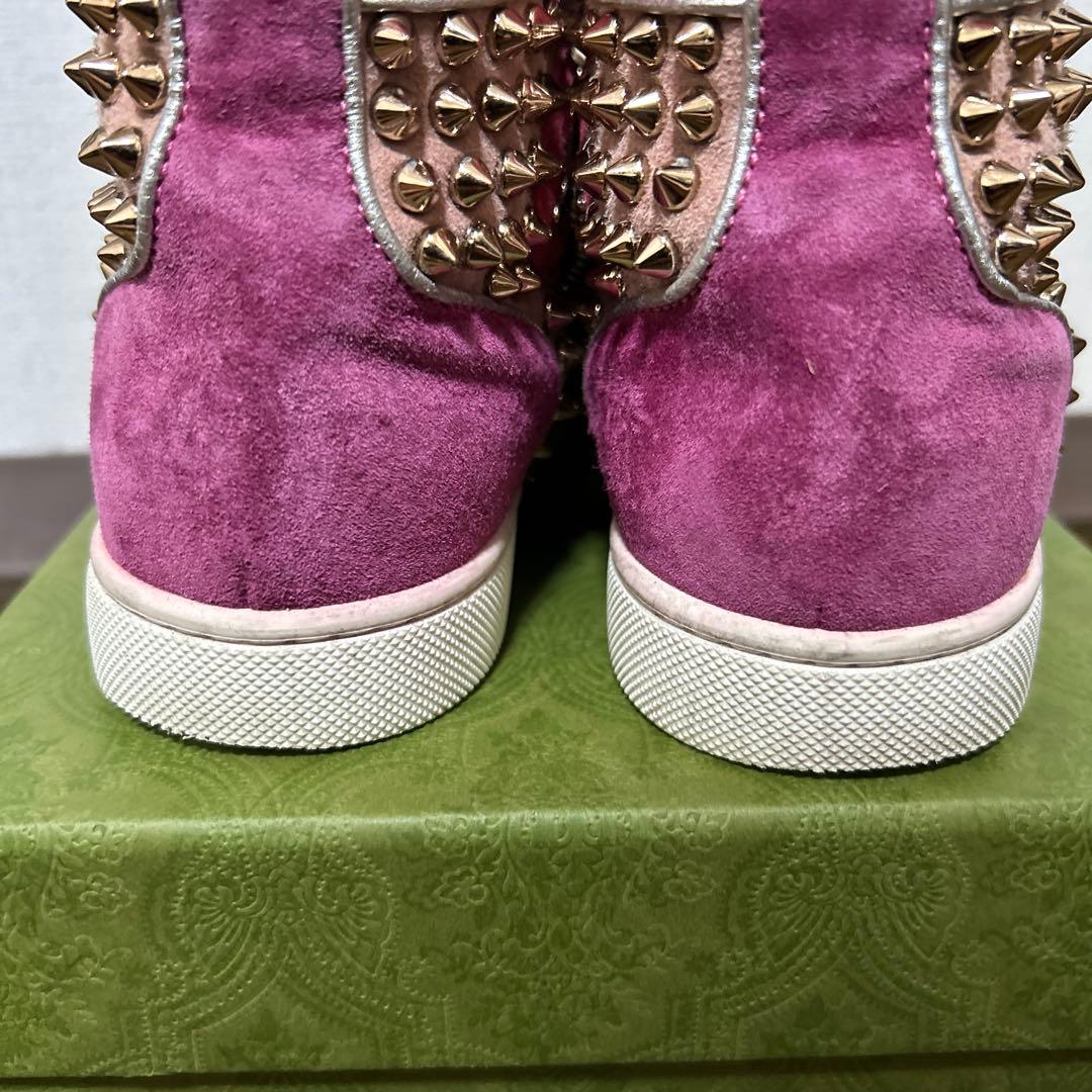 クリスチャンルブタンスニーカー