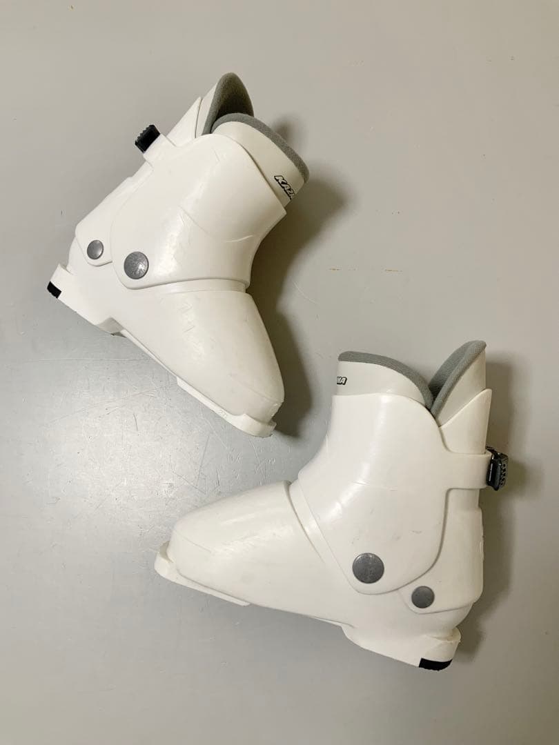 ジュニアスキー　4点セット　K2（ケーツー）板124cm／ブーツ23cm