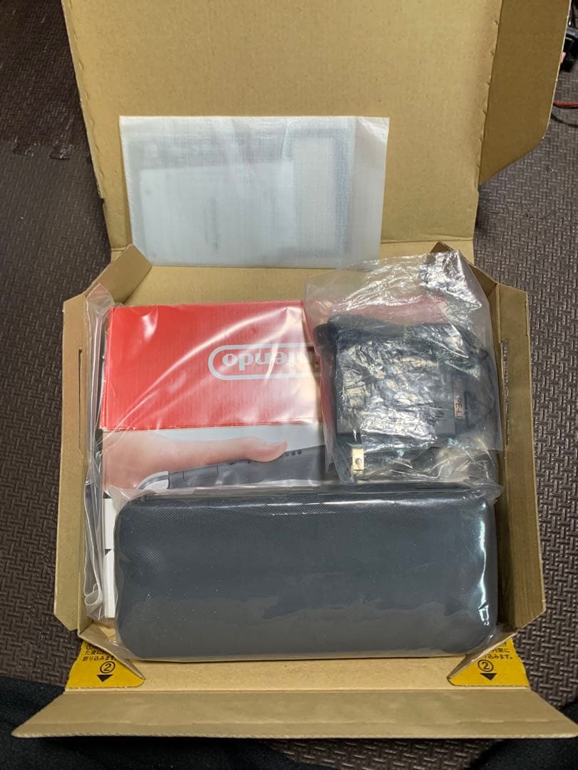 Nintendo Switch light カスタム