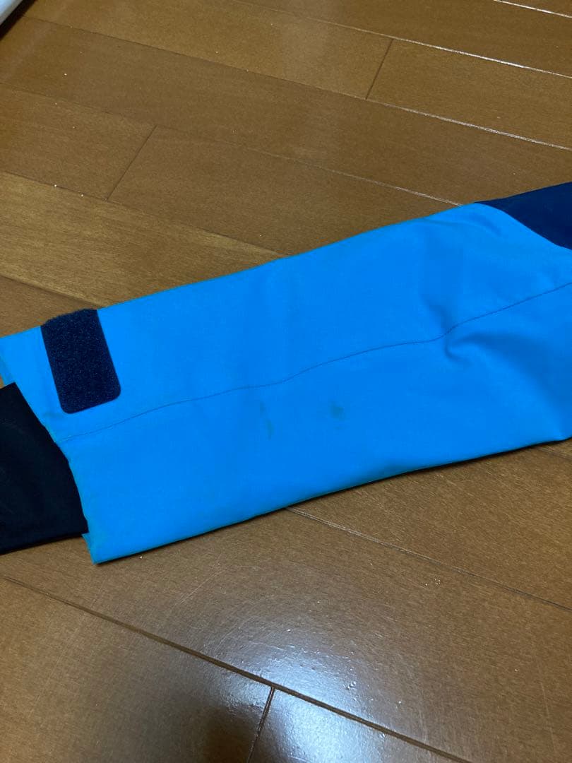 オンヨネ　スキーウェア　上下セット　デモチーム　サイズ4S 中古