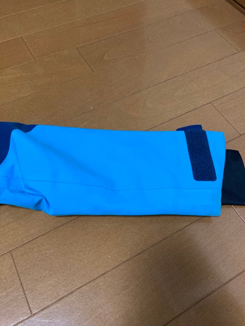 オンヨネ　スキーウェア　上下セット　デモチーム　サイズ4S 中古