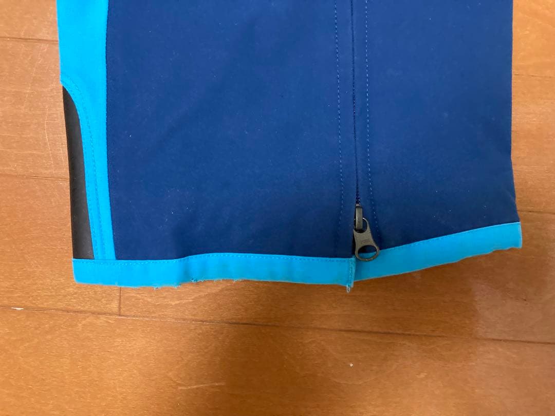 オンヨネ　スキーウェア　上下セット　デモチーム　サイズ4S 中古