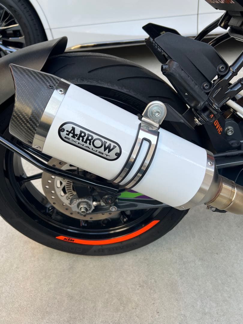 KTM スモールDUKE ARROWスリップオンサイレンサー ホワイト