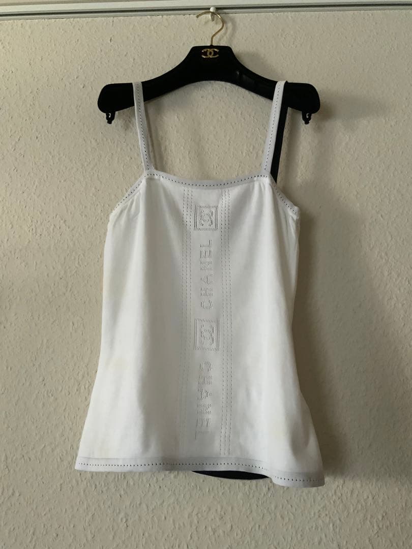 シャネルホワイトキャミソール ロゴ　36