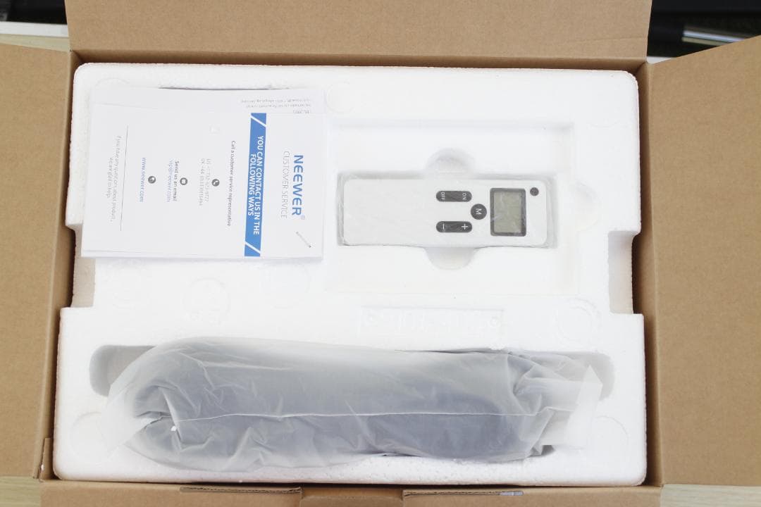 [M-TN 2211] NeewerのLEDスタジオライトセット