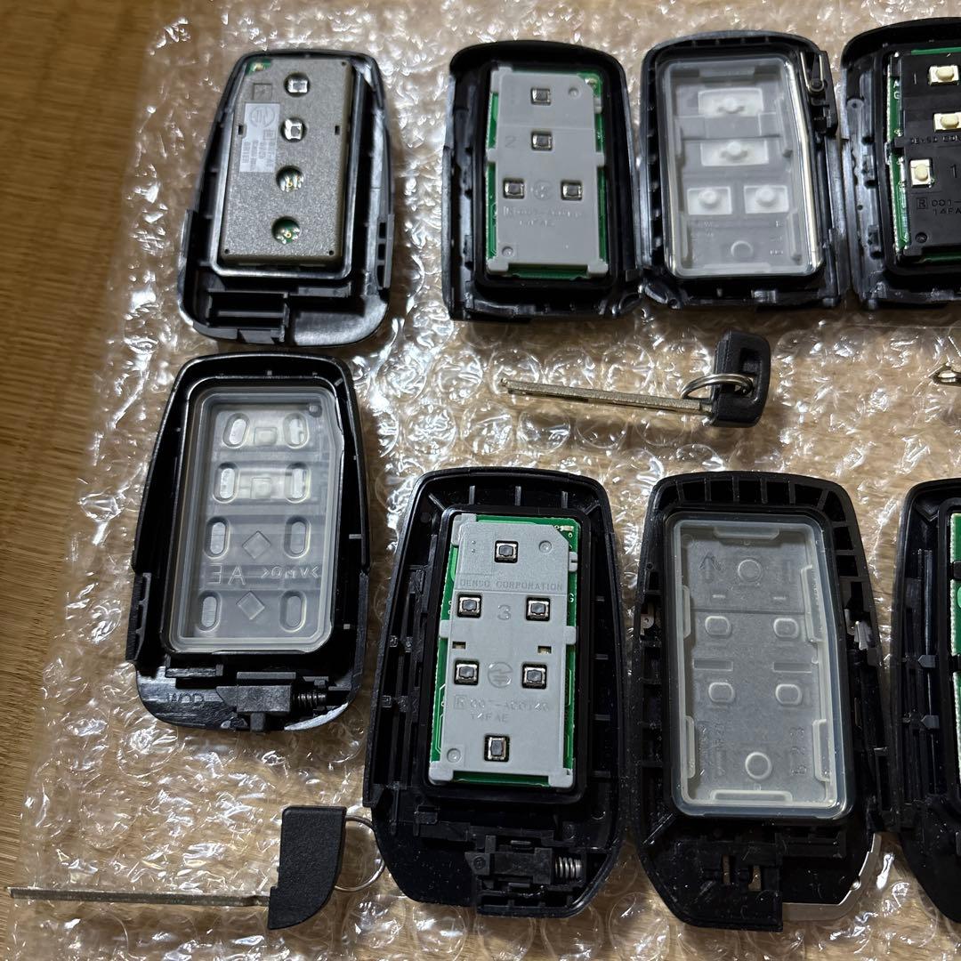 トヨタ　スマートキー　ジャンクセット　B