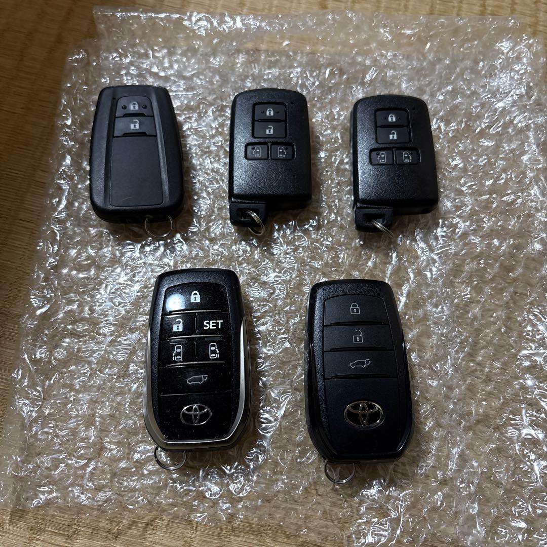 トヨタ　スマートキー　ジャンクセット　B