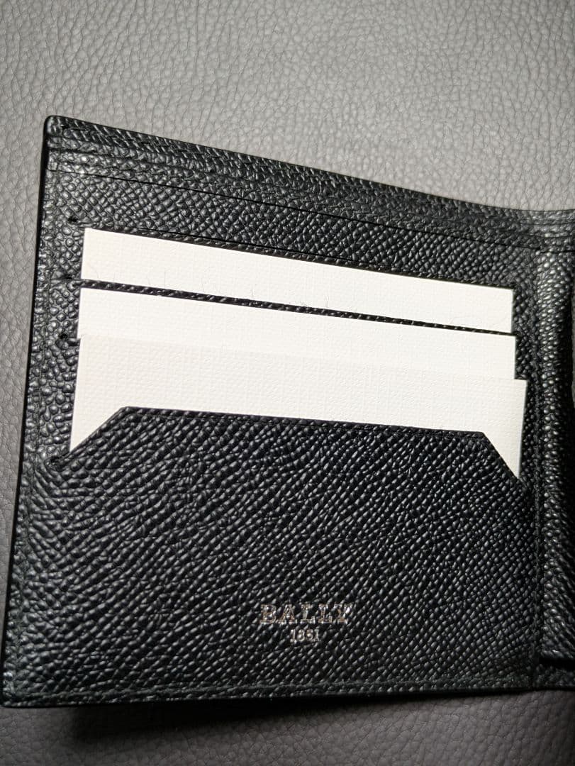 【未使用・保管品】　バリー　二つ折り財布 6309720　ブラック ネイビー