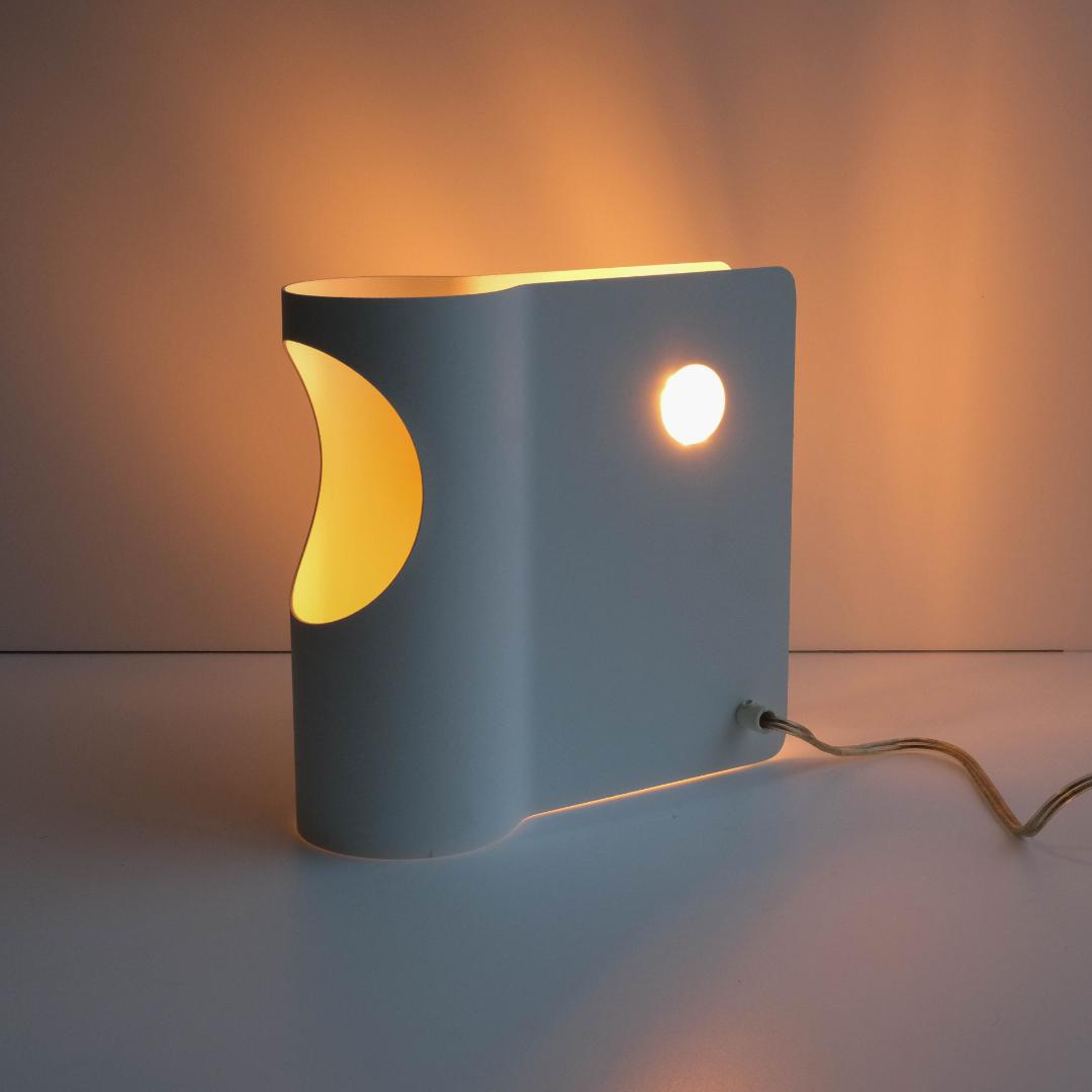 照明　テーブルライト　ポストモダン　ミッドセンチュリー　スペースエイジ