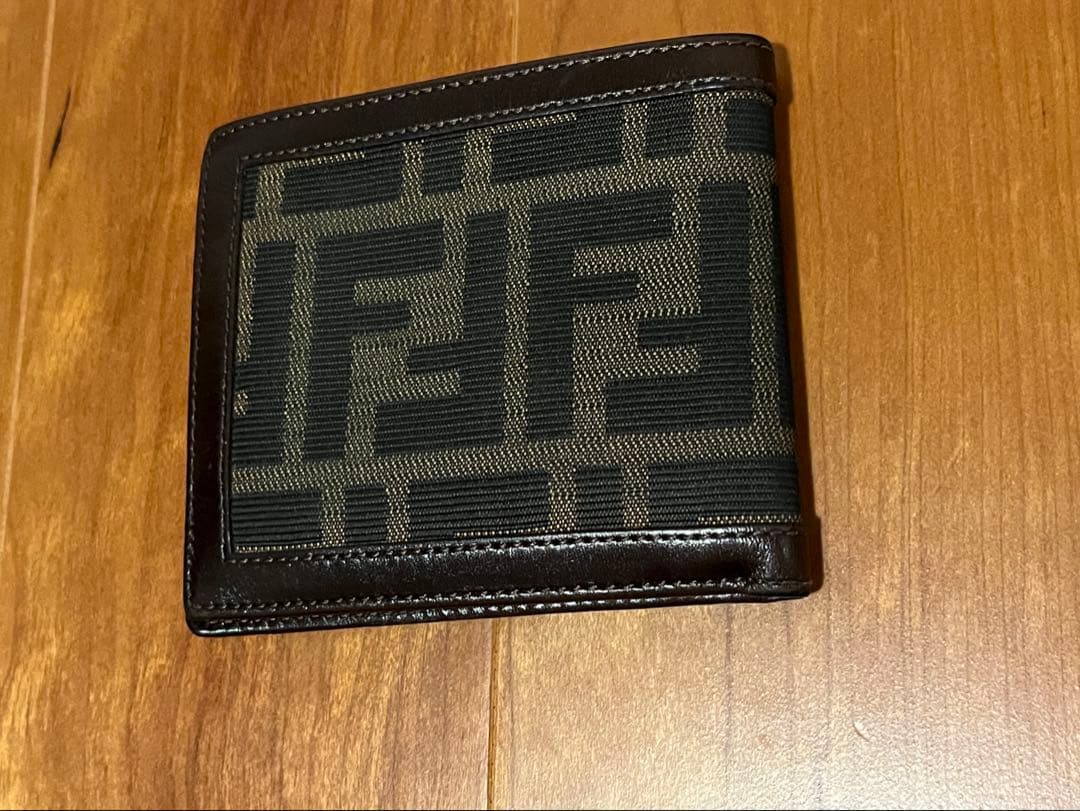 Fendi 二つ折り財布 ブラック/ブラウン