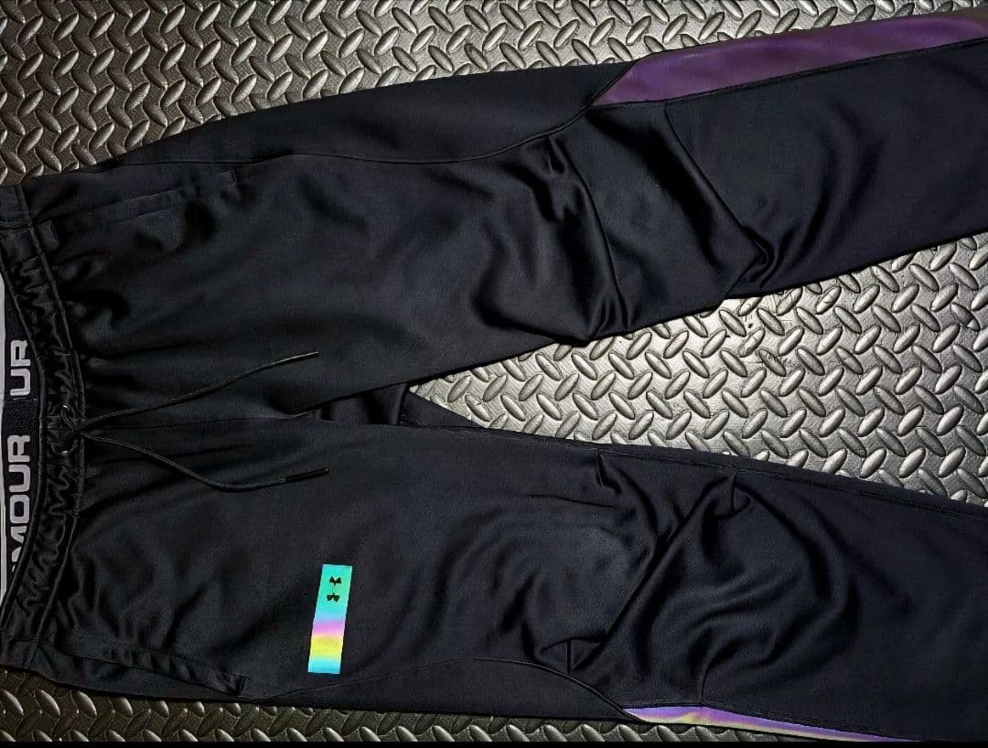 定価４万円 アンダーアーマー UAウインター ジャケット 上 下 セット アップ