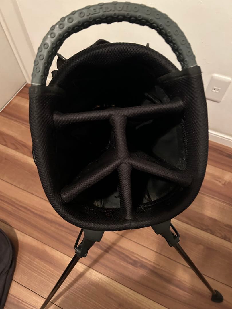 週末SALE☆OAKLEY キャディバッグ スタンド付　BLACK