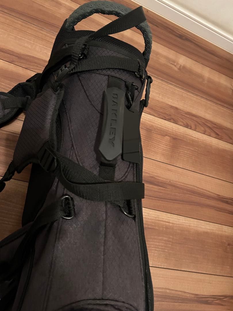 週末SALE☆OAKLEY キャディバッグ スタンド付　BLACK