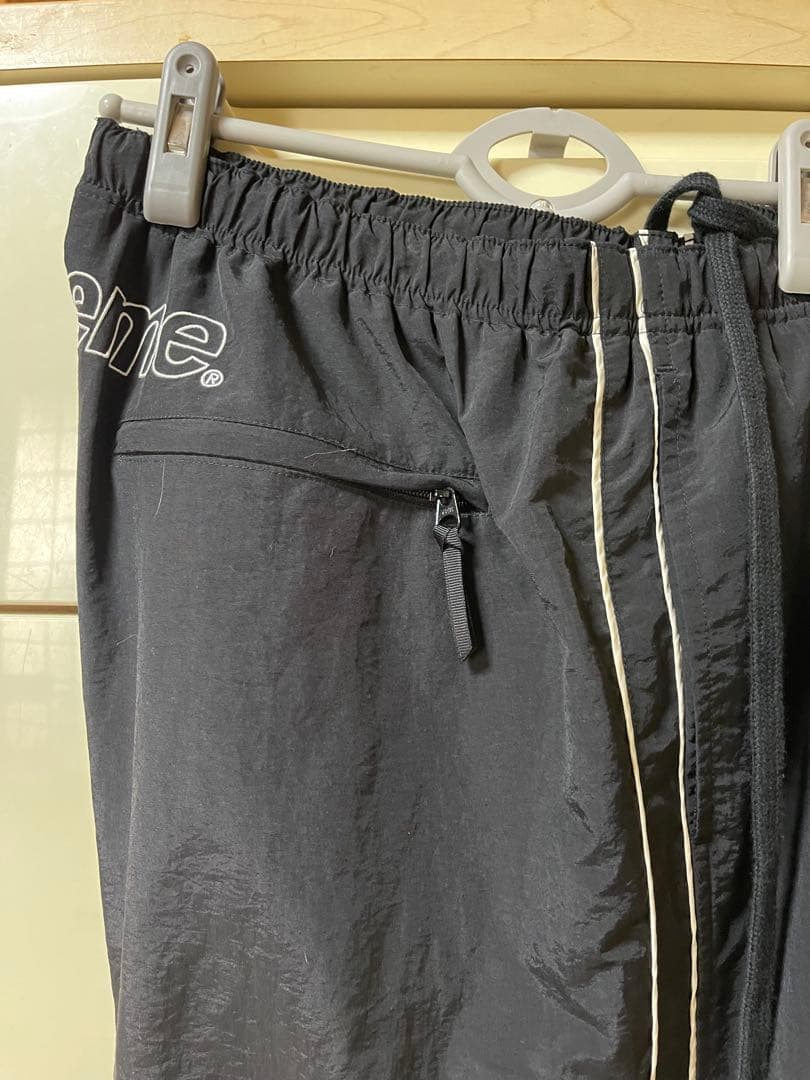 Supreme トラックナイロン ブラックパンツ