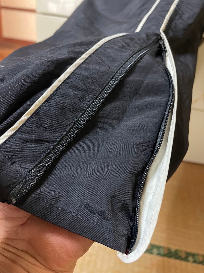 Supreme トラックナイロン ブラックパンツ