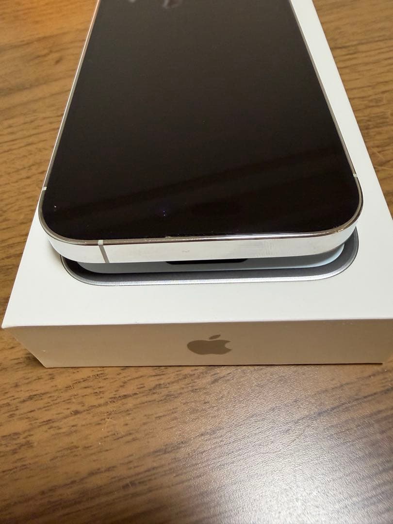 iPhone14pro 256GB シルバー SIMフリー 箱 充電ケーブルつき