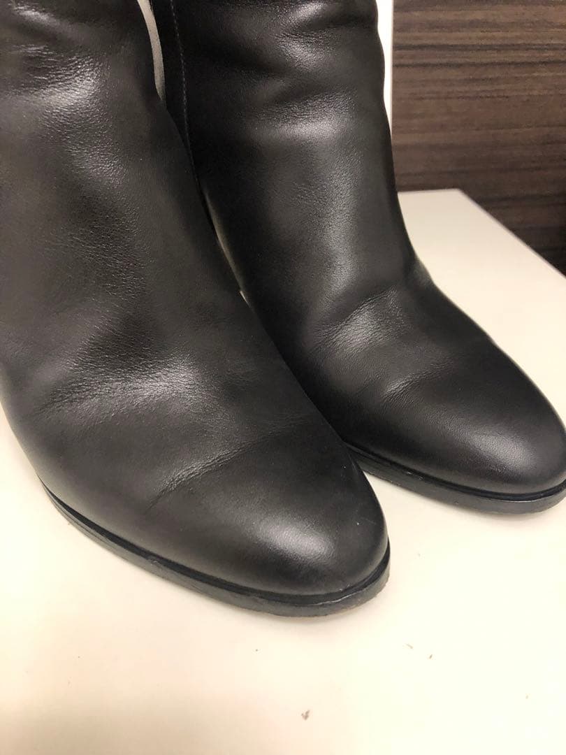 セリーヌショートブーツ