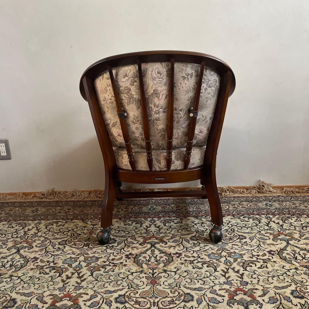 カリモク アームチェア コロニアル キャスター付き ダイニングチェア