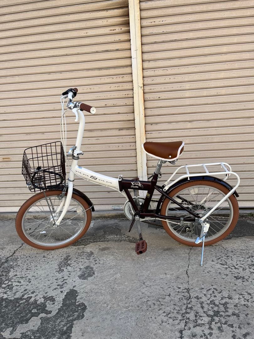 ラテ 折り畳み自転車 20インチ 6段 オートライト 前カゴ付き 直接引き取り