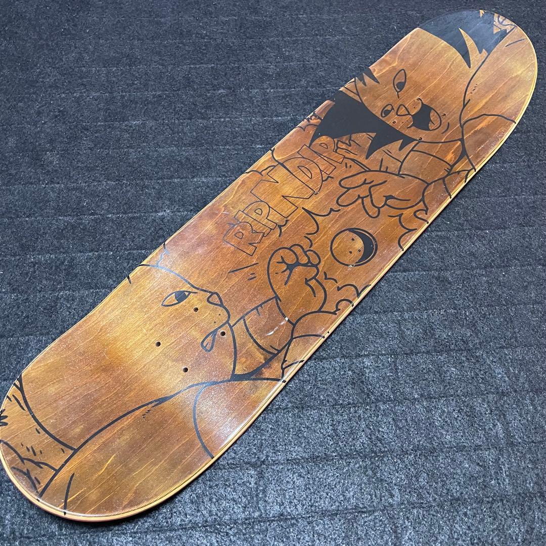 スケートボードデッキ　スケボーデッキ　RIPNDIP 8.25 未使用　スケボー