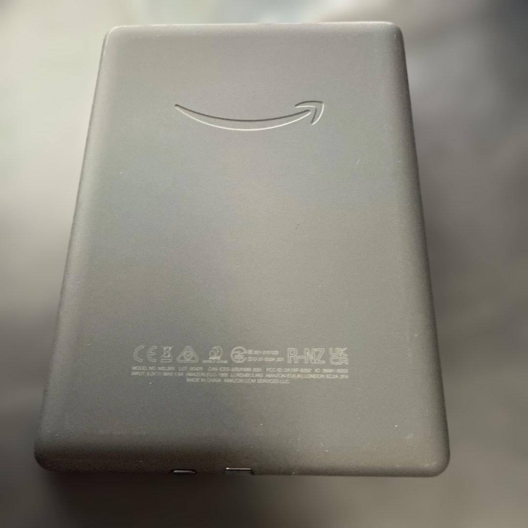 Kindle Paperwhite (16GB) 6.8インチ広告なし　11世代