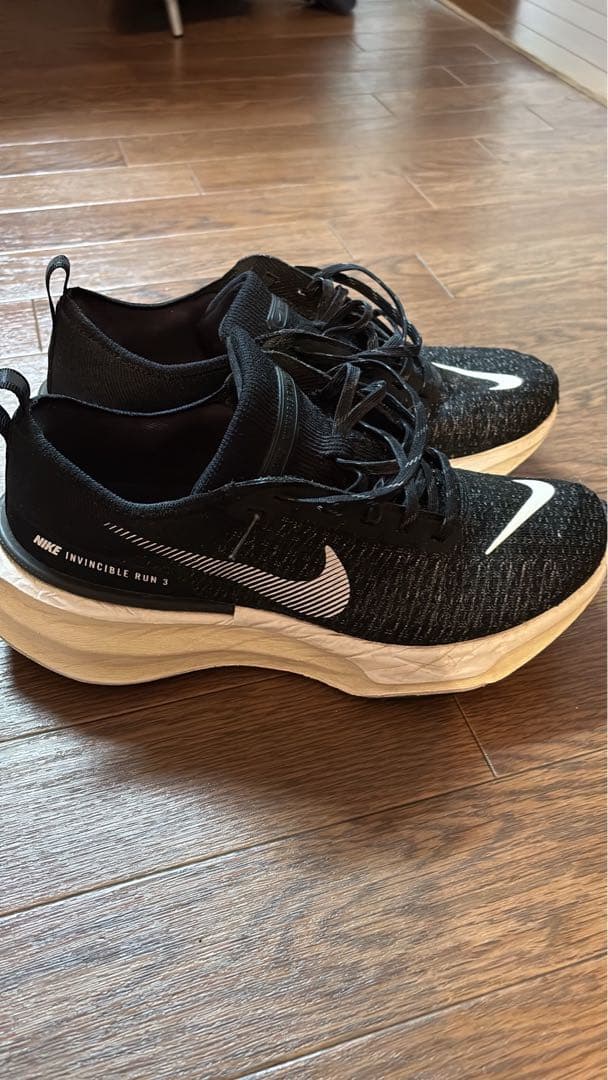 ナイキ インヴィンシブル 3 ランニングシューズ ブラック　26.5cm