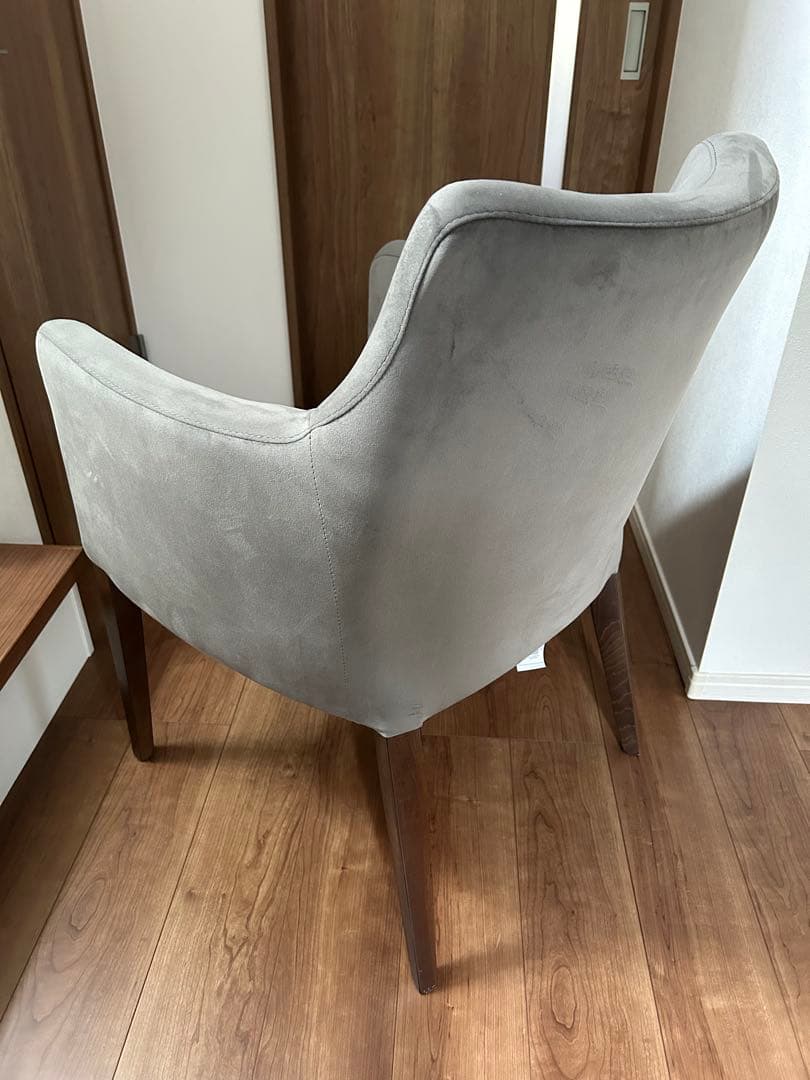 KARE モードベルベットグレー　アームチェア　1都3県引き取りお届け相談可